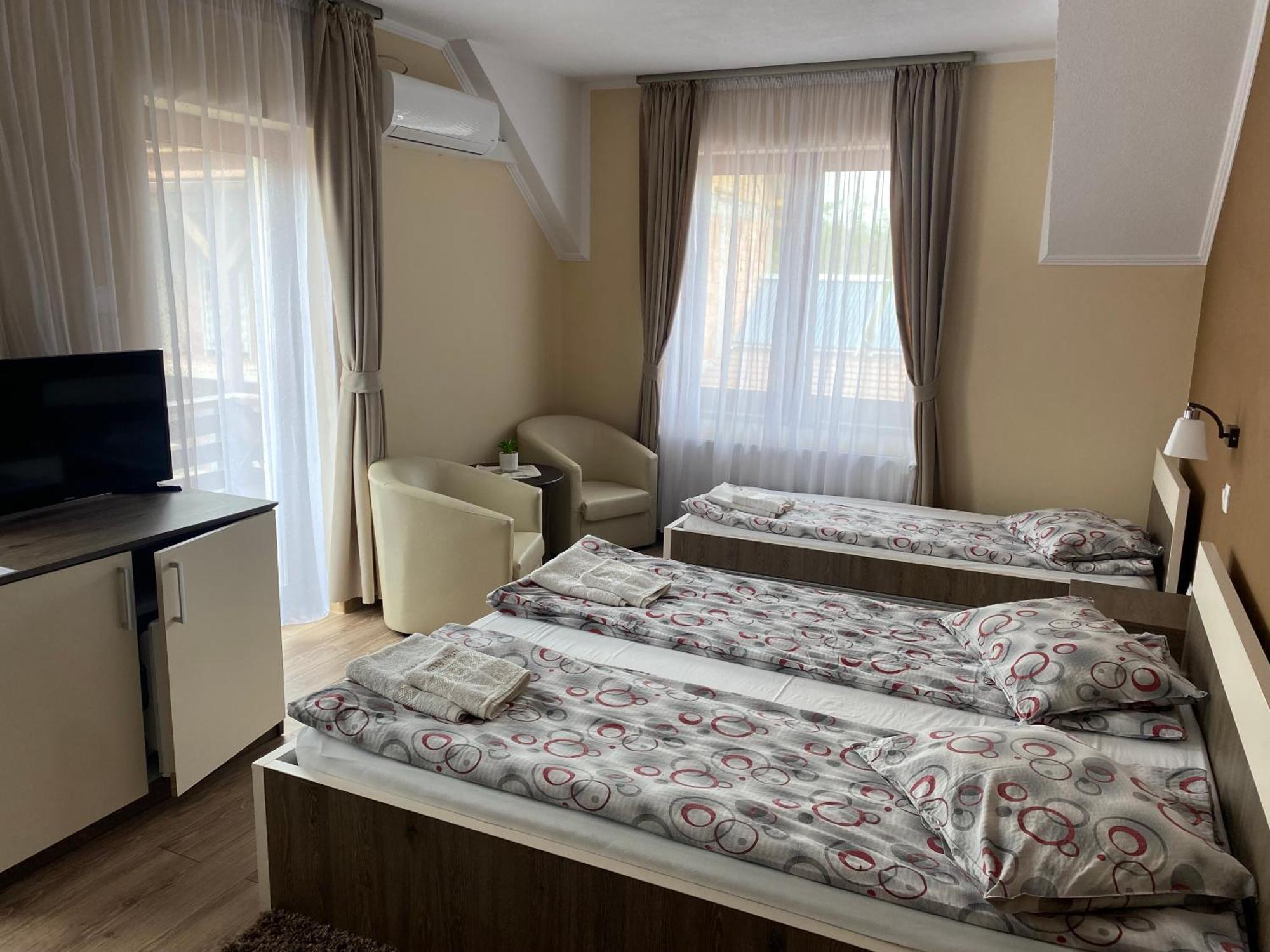 Farkas Panzio Bed & Breakfast Прайд Екстериор снимка