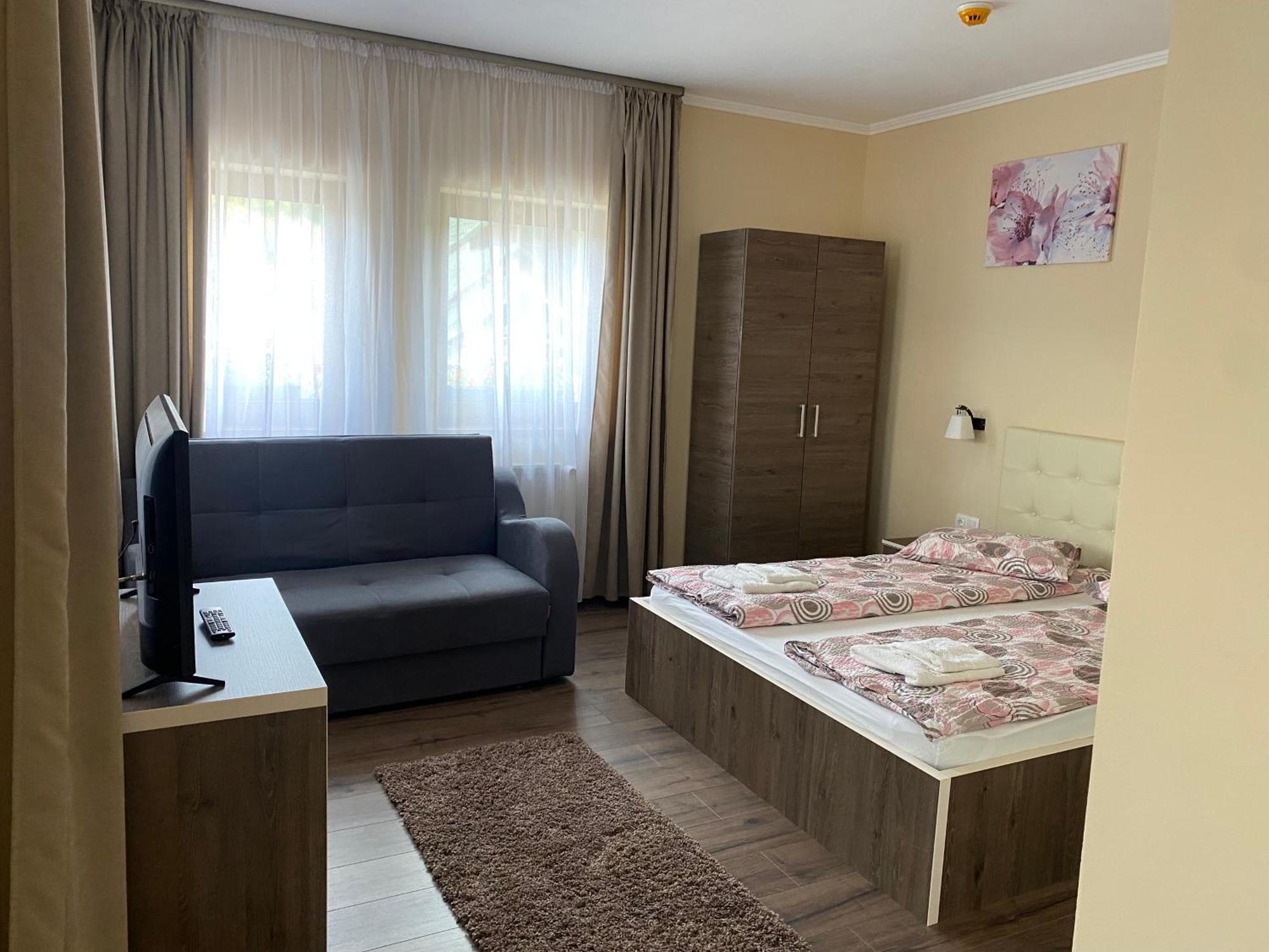 Farkas Panzio Bed & Breakfast Прайд Екстериор снимка
