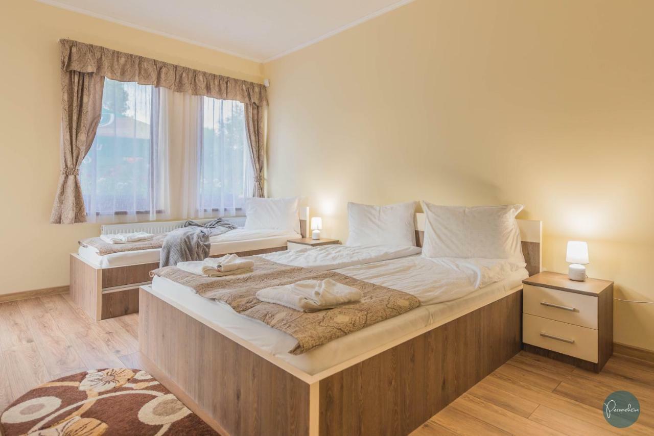 Farkas Panzio Bed & Breakfast Прайд Екстериор снимка